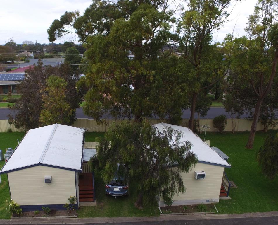 Millicent Lakeside Caravan Park Hotell Exteriör bild