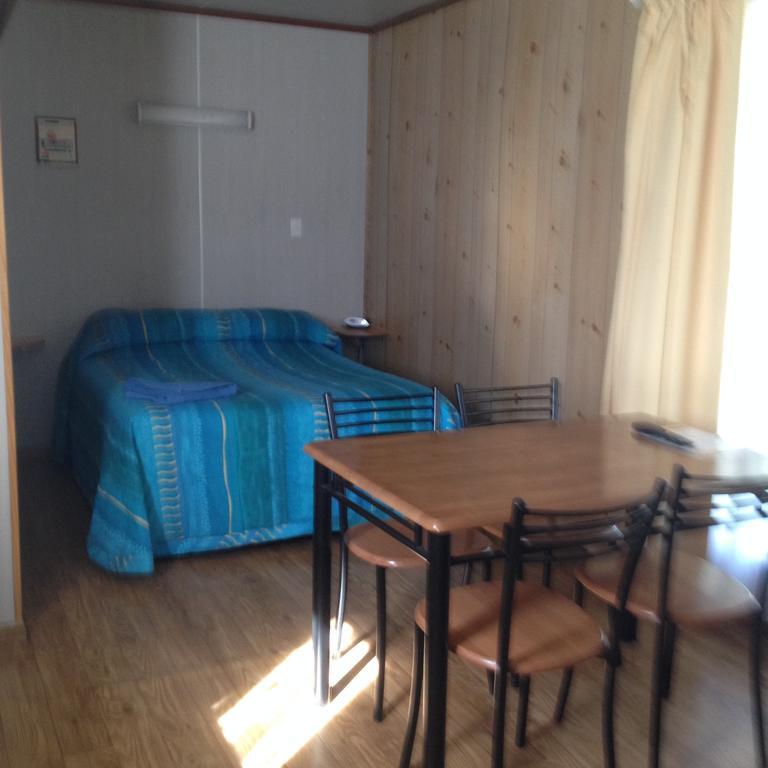 Millicent Lakeside Caravan Park Hotell Exteriör bild