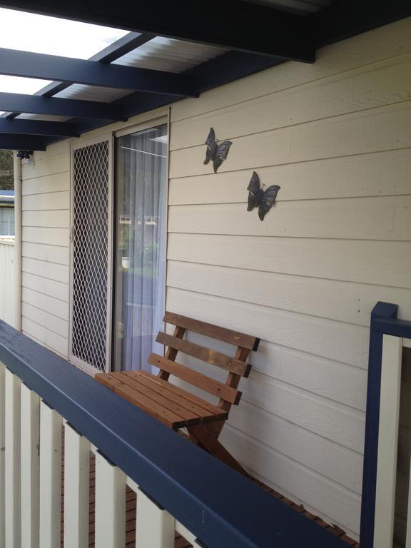 Millicent Lakeside Caravan Park Hotell Exteriör bild